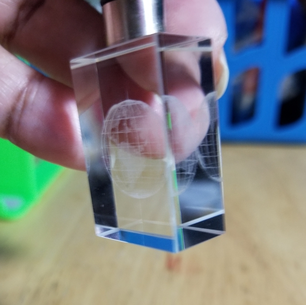 Crystal Earth LED Light Keychain - Picture 10 of 16